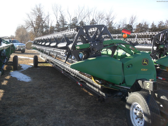 2011 John Deere 635F