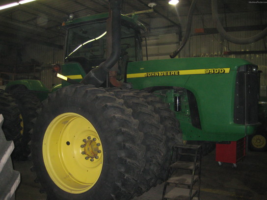 2001 John Deere 9400
