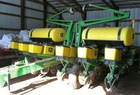 2000 John Deere 1760