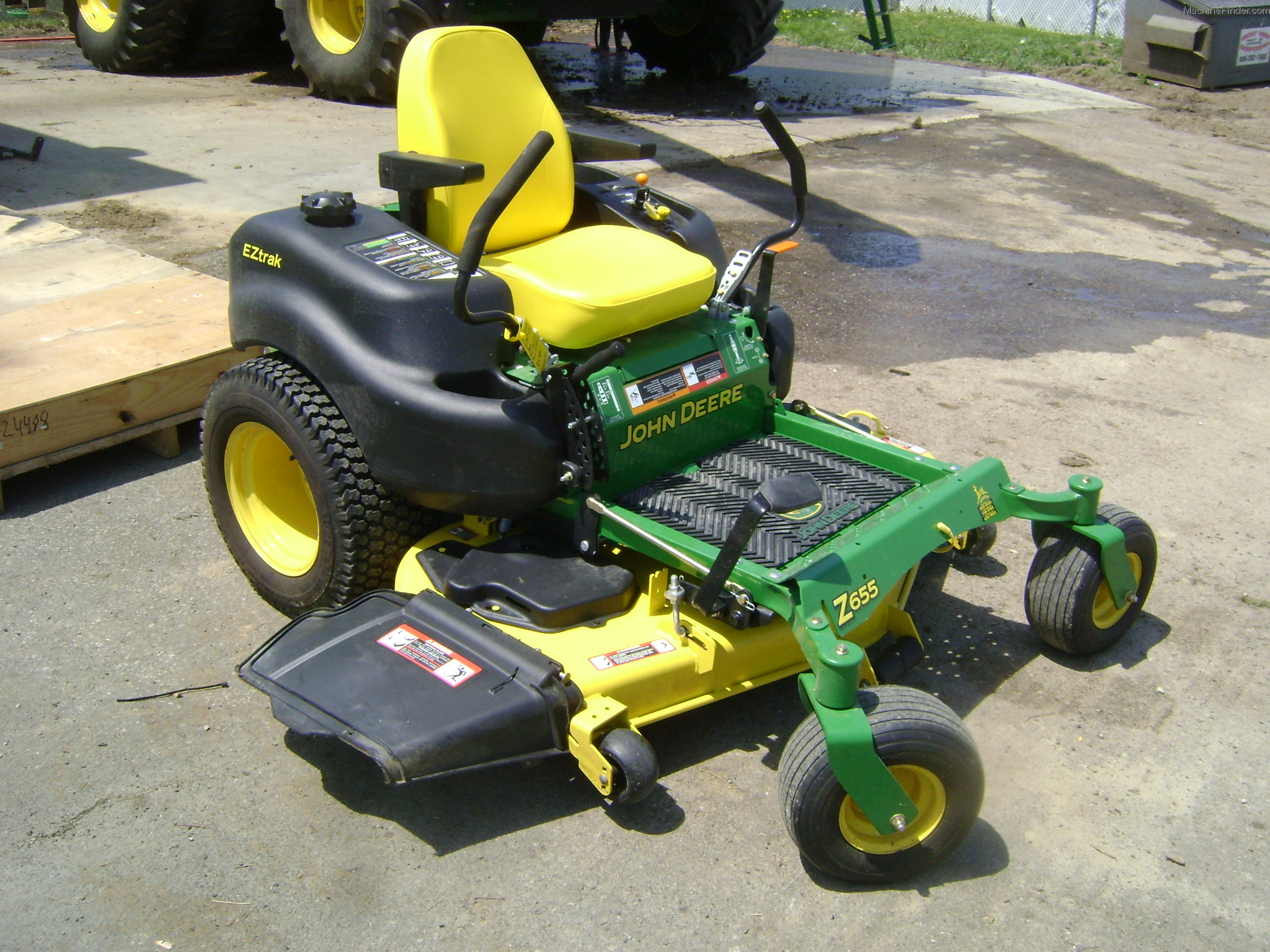 2011 John Deere Z655 Lawn & Garden and Commercial Mowing John Deere