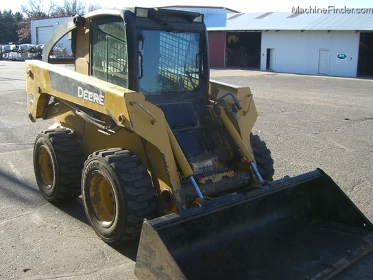 2009 John Deere 325