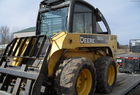 2005 John Deere 320