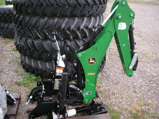 2011 John Deere 260