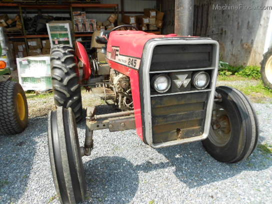 1981 Massey - Ferguson 245