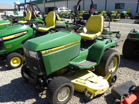 1995 John Deere 445