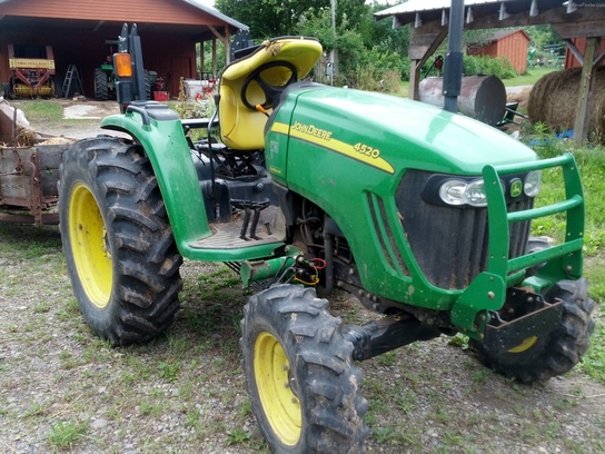 2005 John Deere 4520