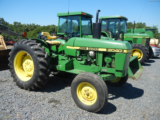 1977 John Deere 2040