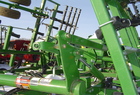 2011 John Deere 2210