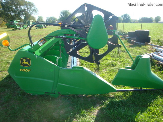 2010 John Deere 630F