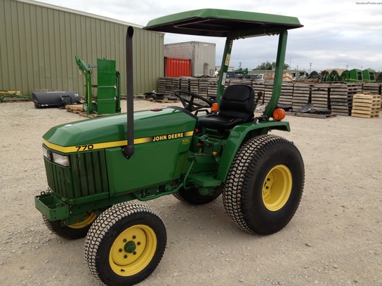 1998 John Deere 770