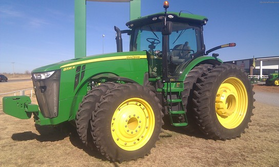 2011 John Deere 8335R