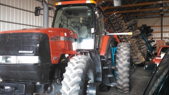 2005 Case IH MX285