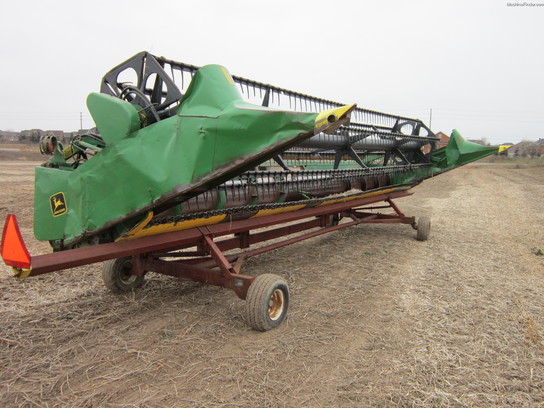 1993 John Deere 925F