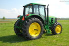 2010 John Deere 7130