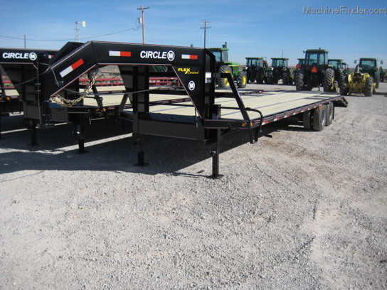 2013 Other CIRCLE M 32' GN/TANDEM DUAL/10K