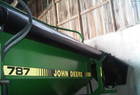 1993 John Deere 787