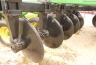 2005 John Deere 2700