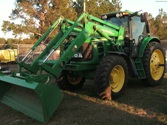 2012 John Deere 7330