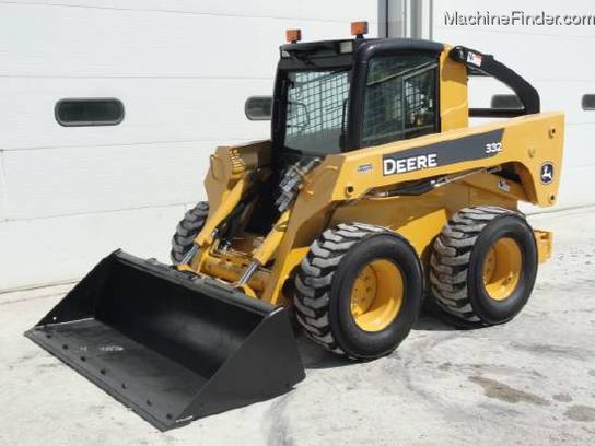 2009 John Deere 332
