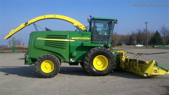 2004 John Deere 7800