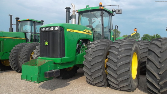 2004 John Deere 9520