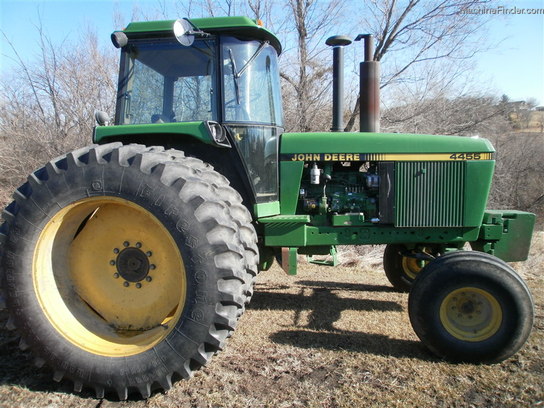  John Deere 4455