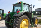 2010 John Deere 7230