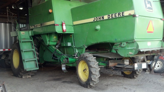 1981 John Deere 7720