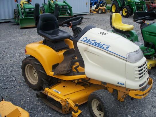  Cub Cadet 3206