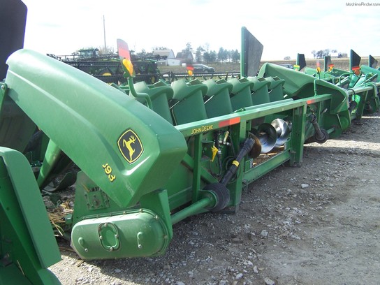 2004 John Deere 893