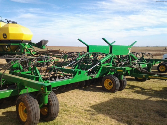 2008 John Deere 1890 / 1910