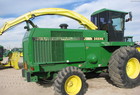 1997 John Deere 6910