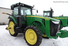 2011 John Deere 8260R
