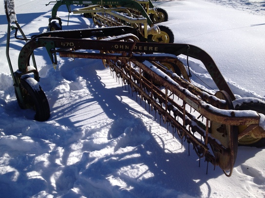  John Deere 670