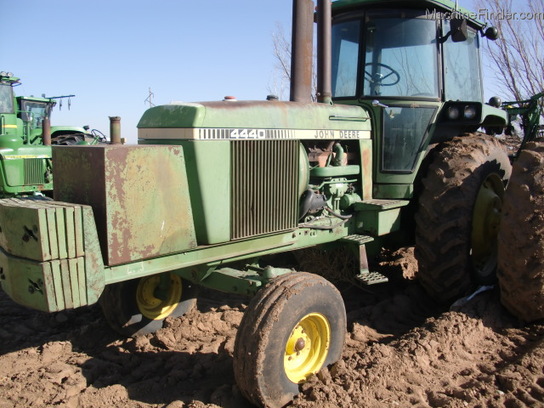 1980 John Deere 4440