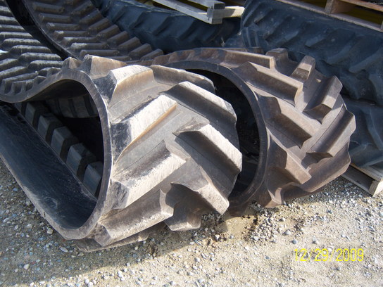 2010 John Deere 25