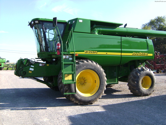 2005 John Deere 9760 STS