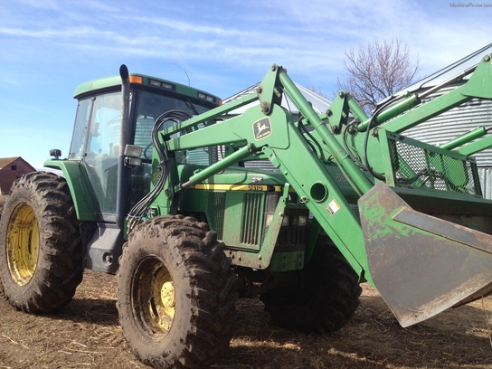 2001 John Deere 7410