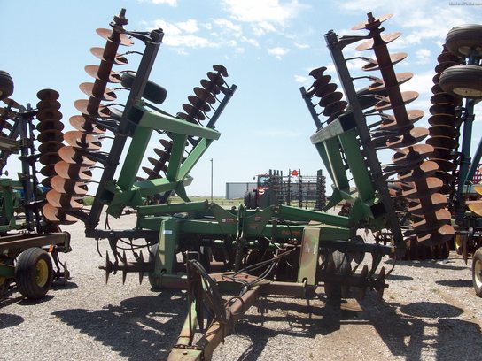  John Deere 650