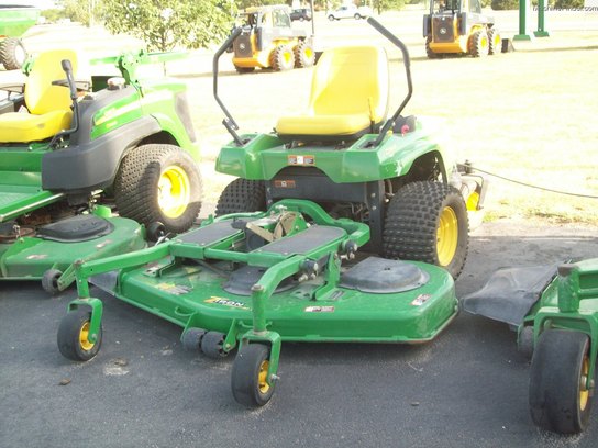 2007 John Deere F687