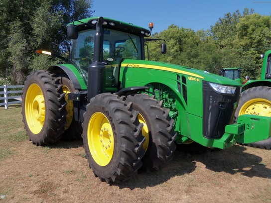 2011 John Deere 8310R