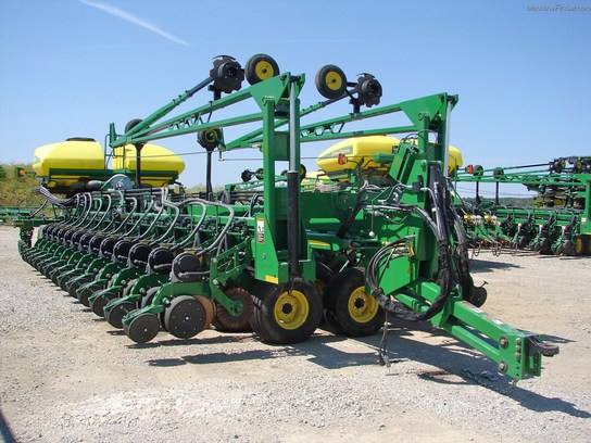 2012 John Deere DB80