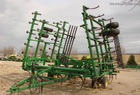 2005 John Deere 2210