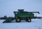 2011 John Deere T670
