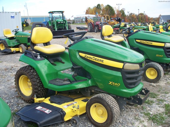  John Deere X540