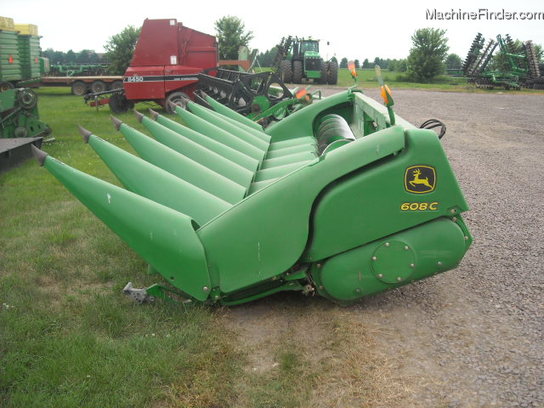 2011 John Deere 608C