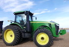 2012 John Deere 8260R
