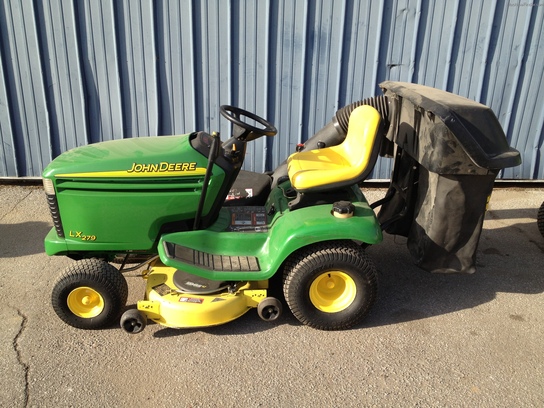 2004 John Deere LX279