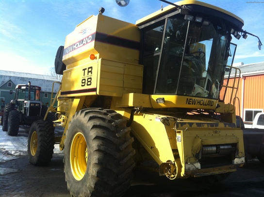 1997 New Holland TR98
