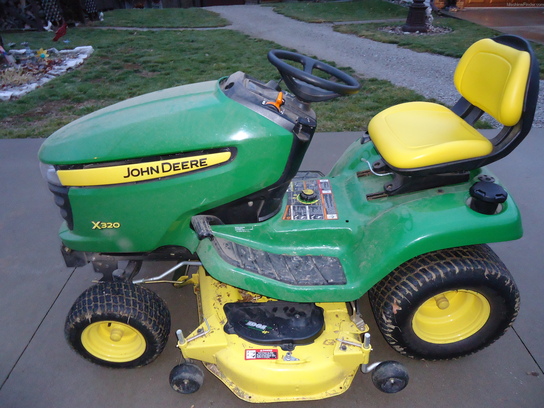 2012 John Deere X320